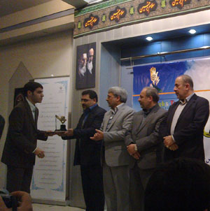 جايزه اولين شركت فناور استان خراسان به ايمن موج