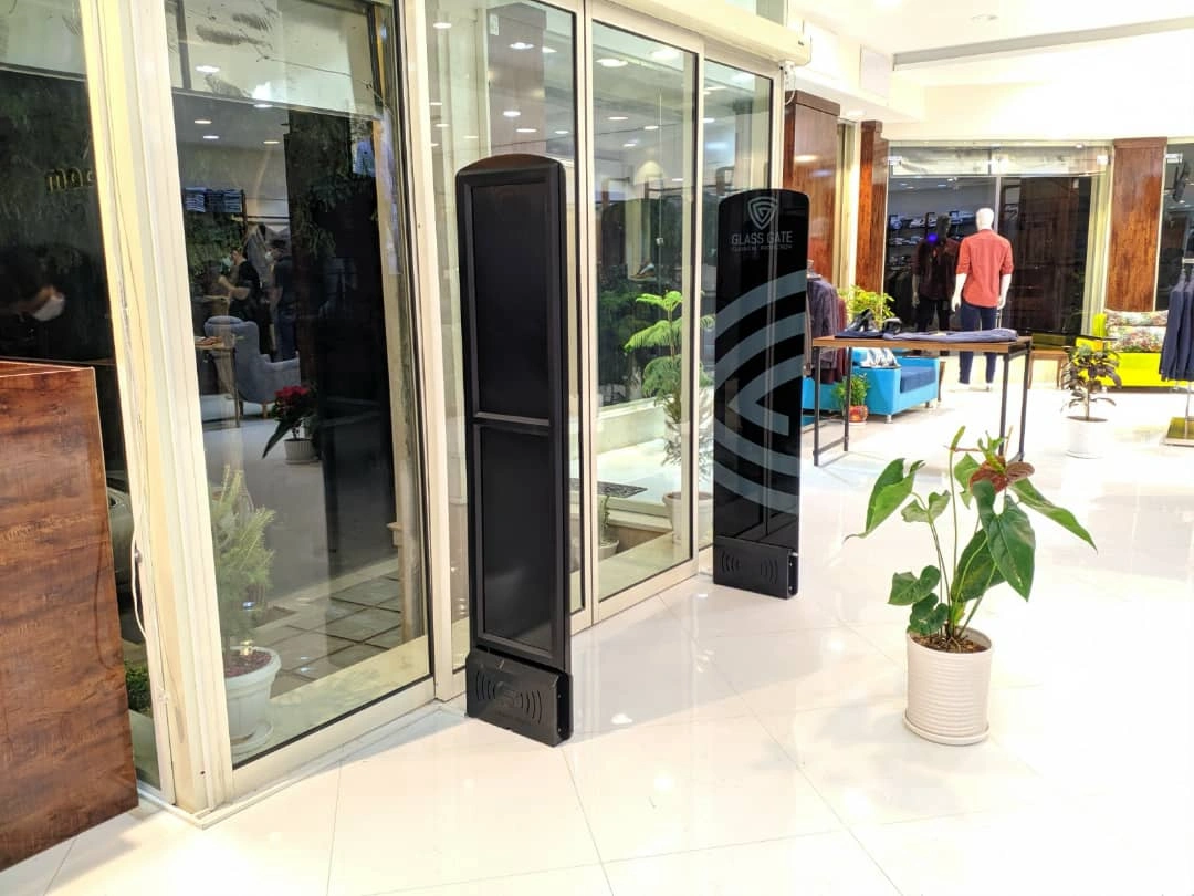 راه اندازی سیستم ضدسرقت پوشاک مکنزی در خیابان مطهری خرم آباد